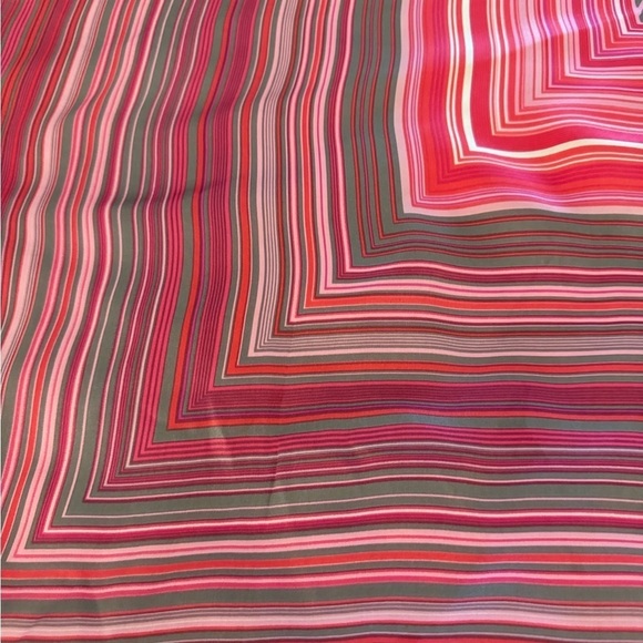 ANNE KLEIN Signature Square Silk scarf. Pinks. 34” square - Picture 3 of 11